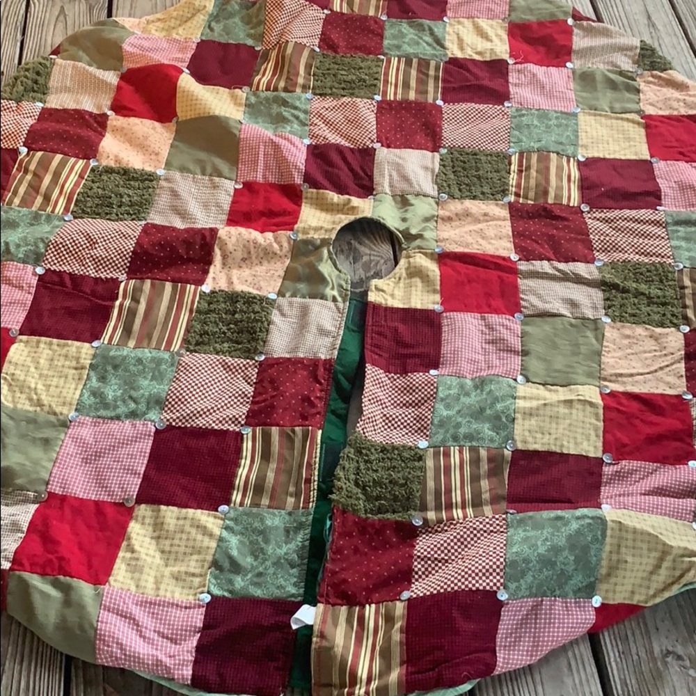Christmas tree skirt